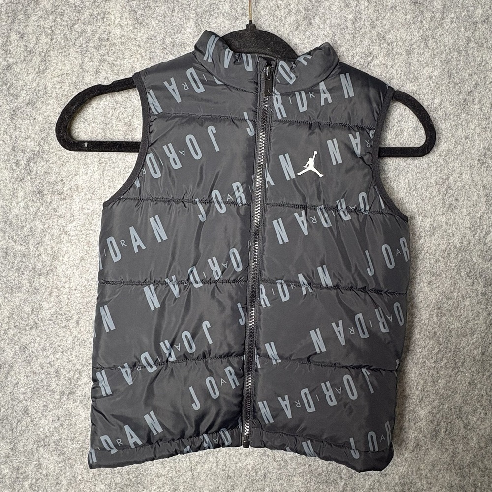Nike Air Jordan Boys Black Puffer Vest Full Zip Jumpman Logo Size 6-7